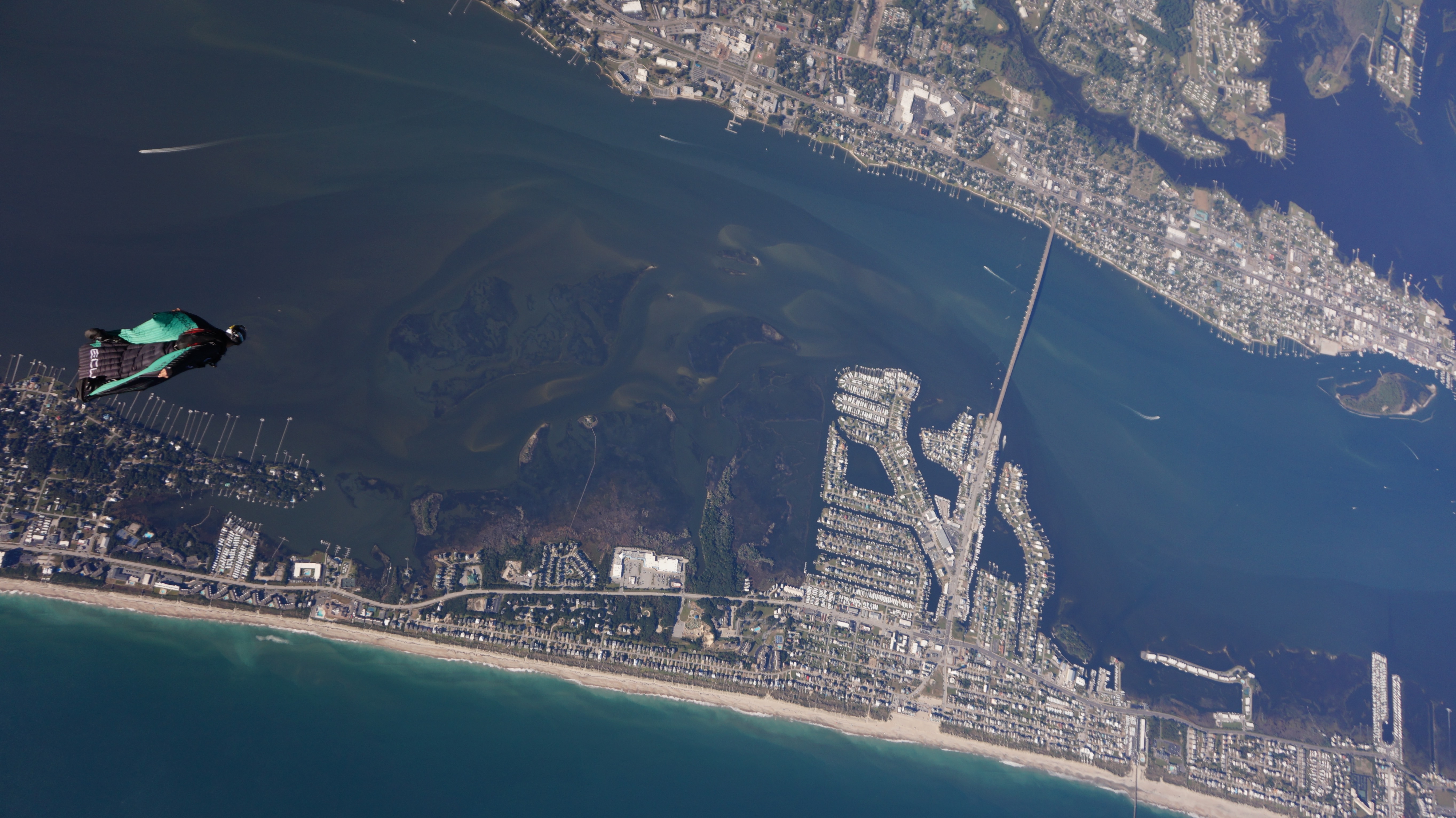 Wingsuit flight by the Leading Edge community